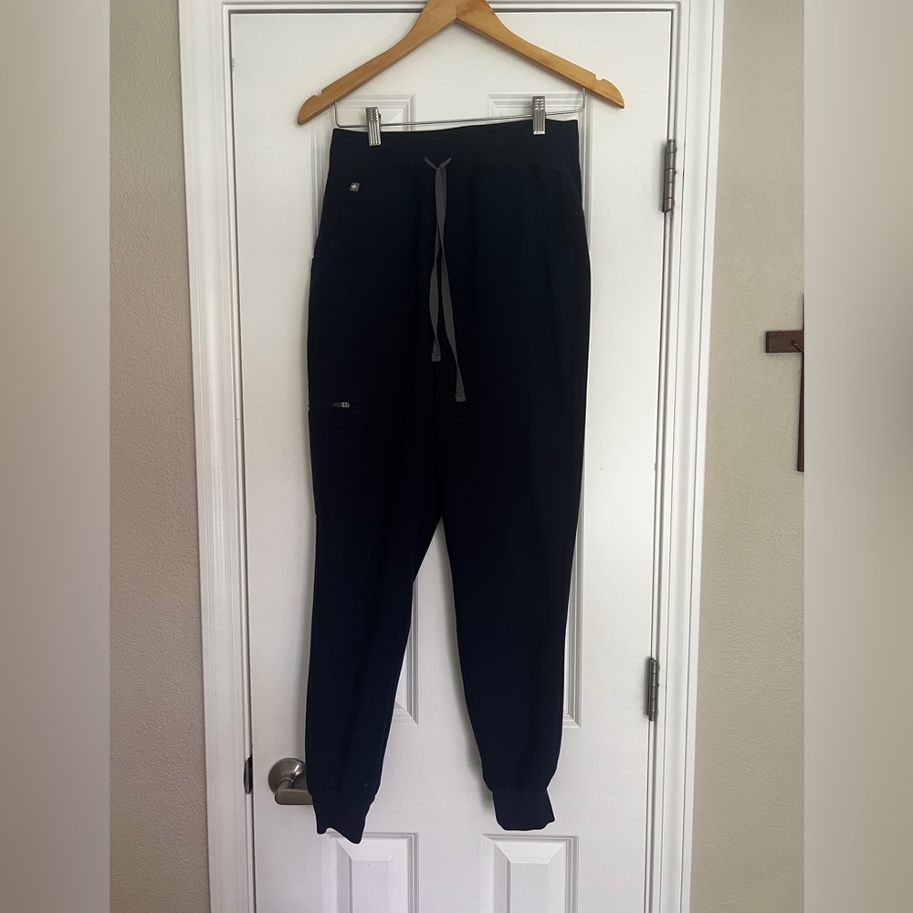 FIGS women's Navy Zamora™ High Waisted - Jogger Scrub Pants - S / Navy